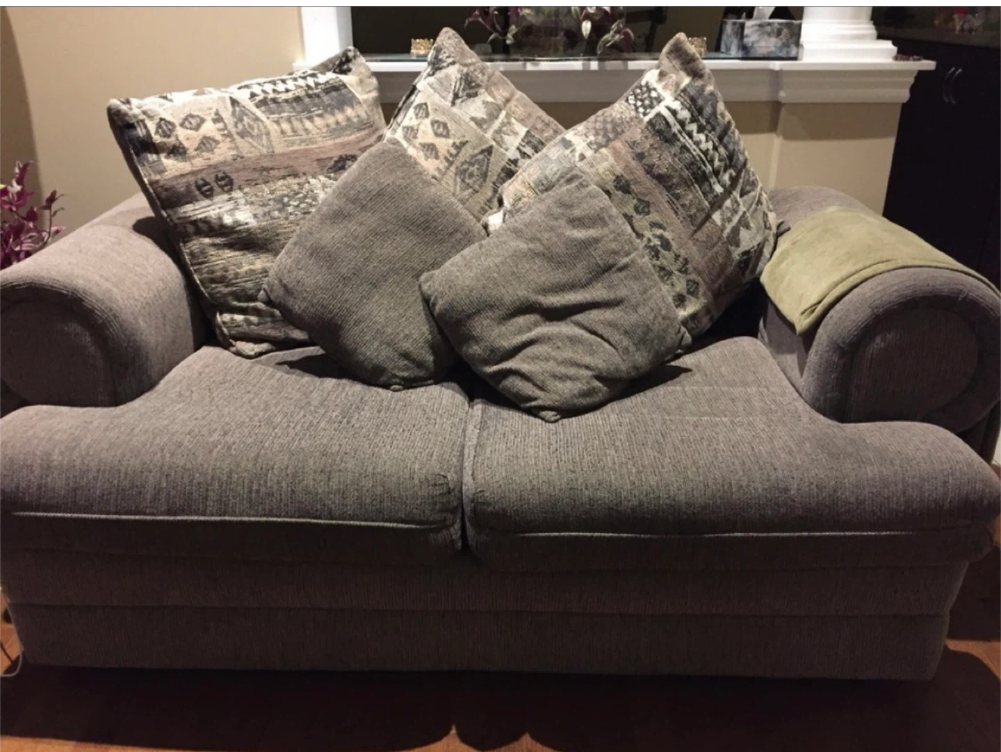 Sofa set