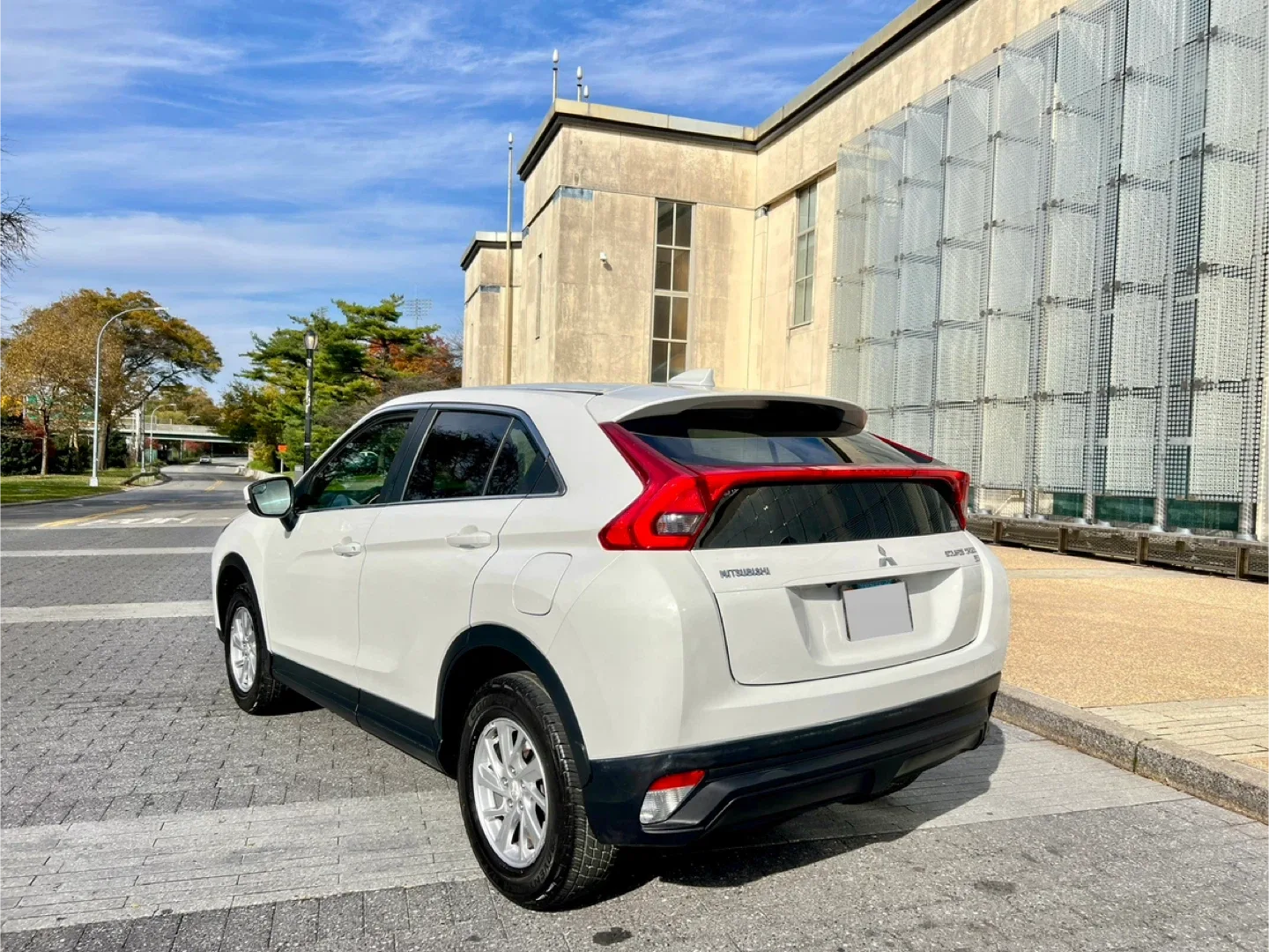2018 Mitsubishi Eclipse Cross ES image indicator(6)