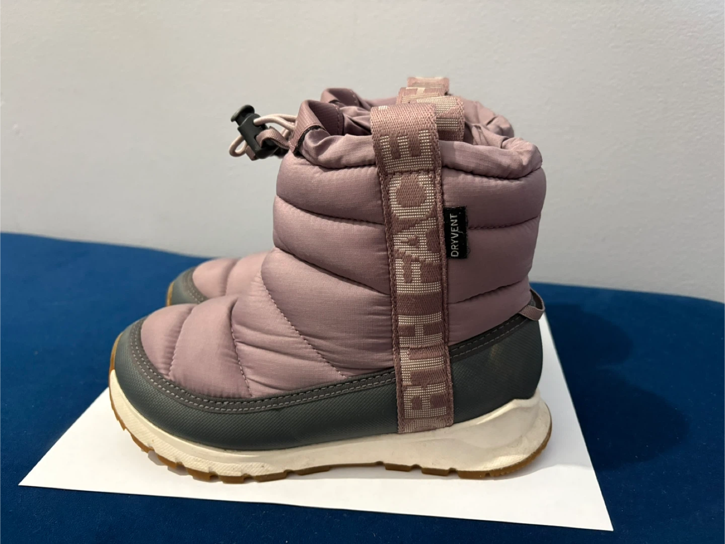 The North Face DRIVENT Puffer Boots - Size 2 US