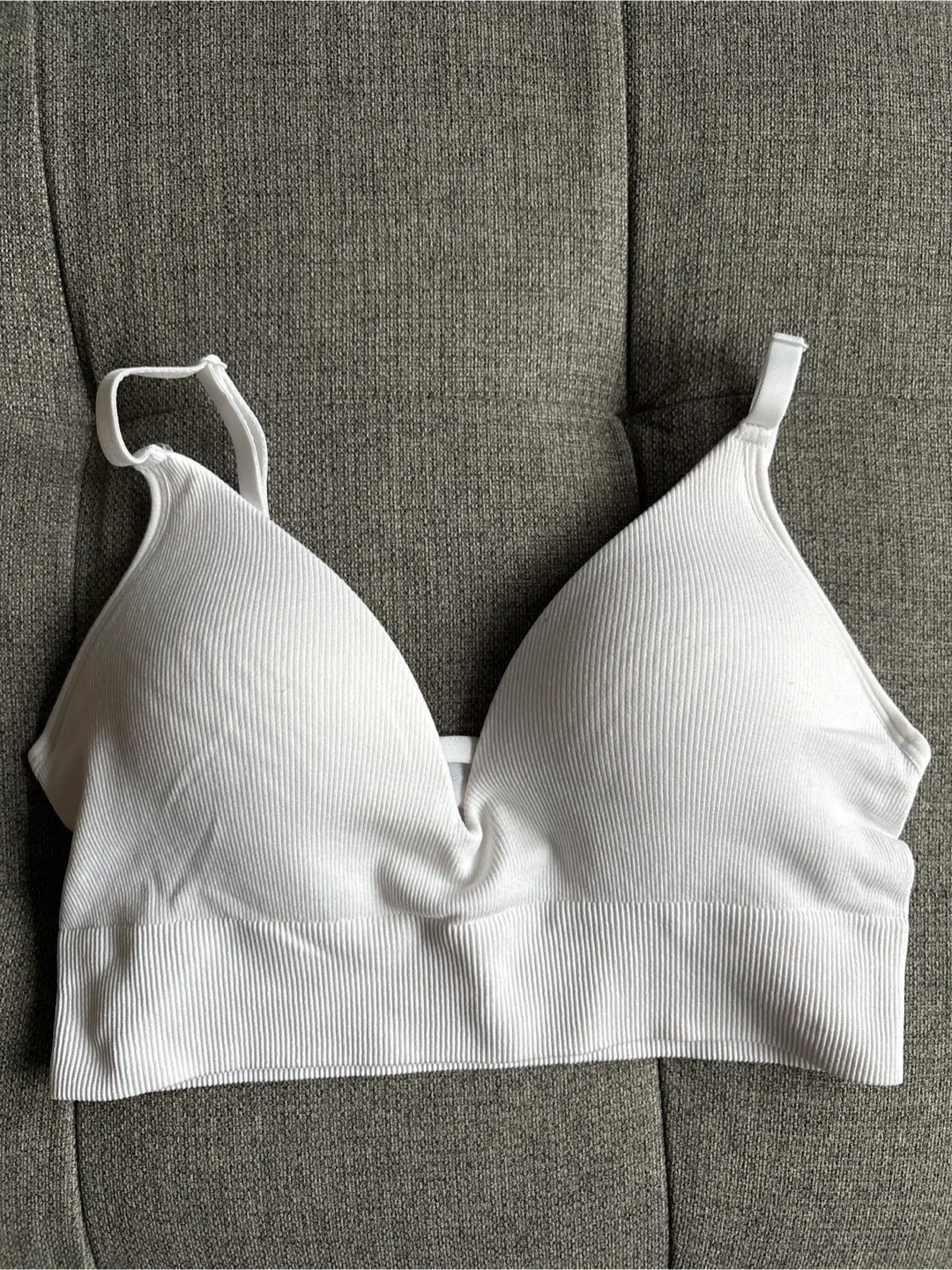 Set of 3 Bras - White and Black image indicator(3)
