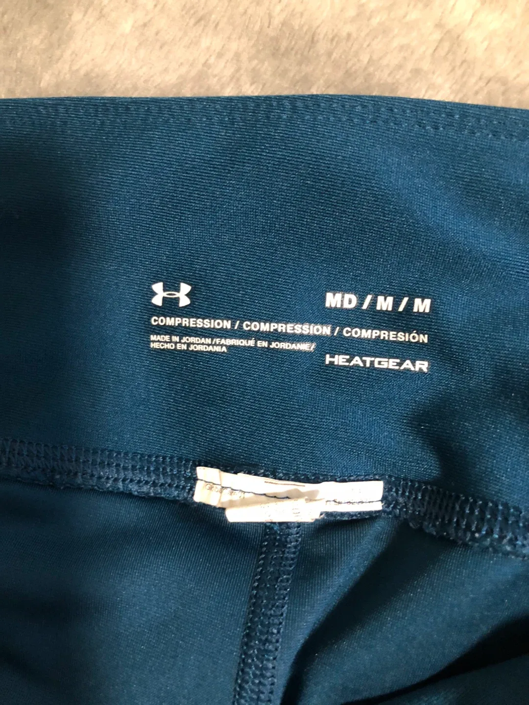 Under Armour HeatGear Compression Pants - Size M image indicator(3)