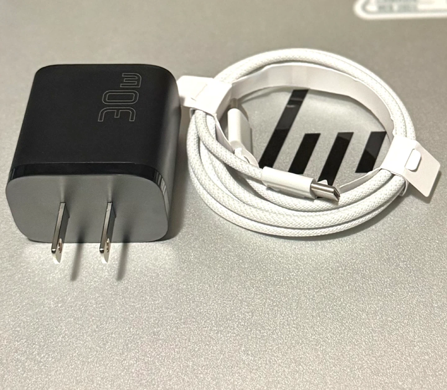 30 W fast charger with cable for iPhone and Samsung  *NEW* - photo 2