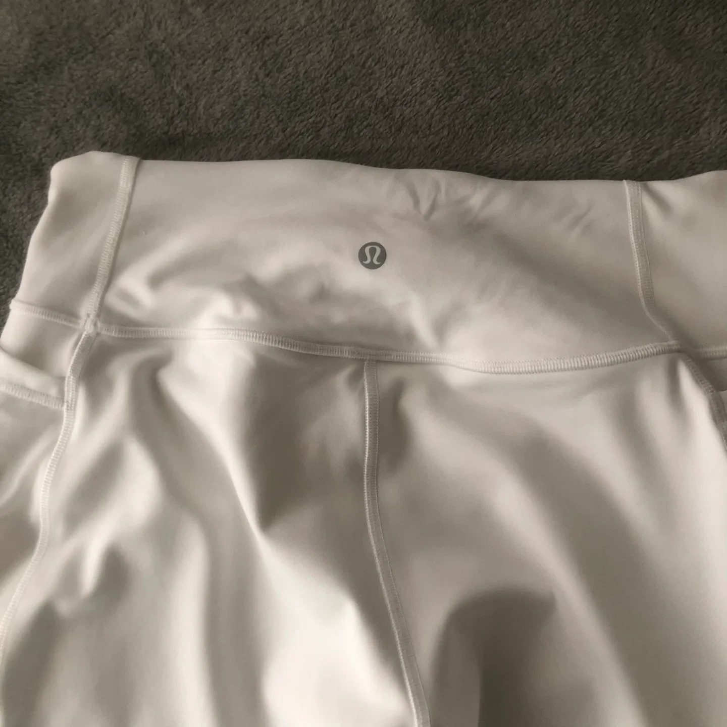 Lululemon White Leggings - Size 10 image indicator(5)