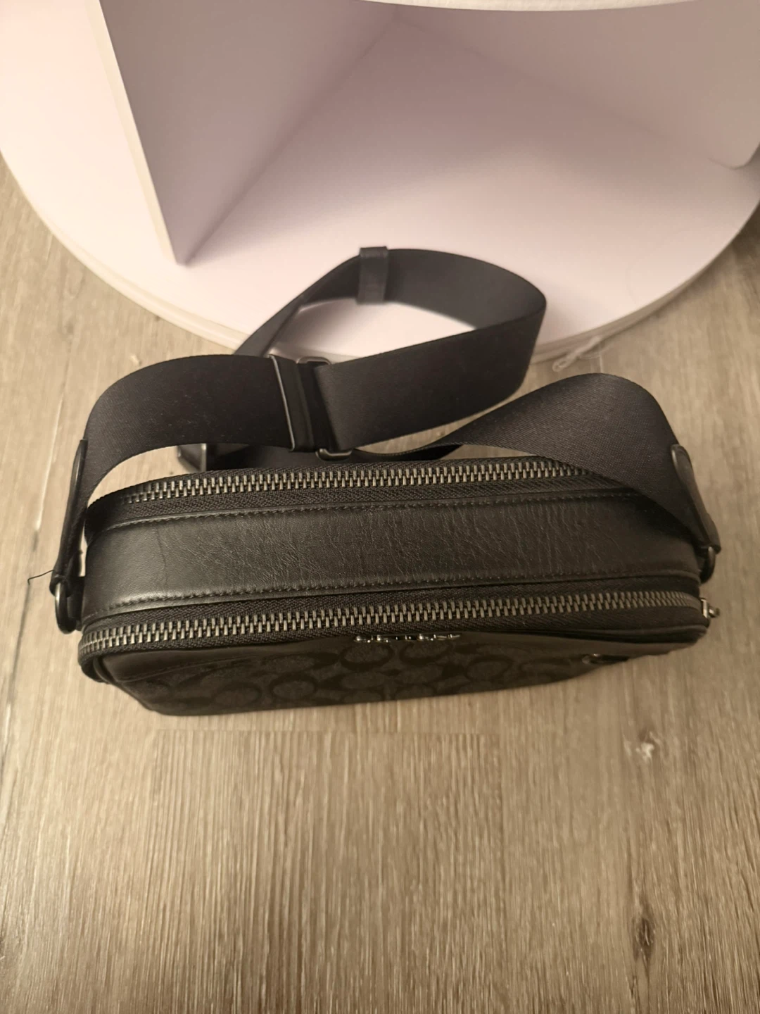 Coach Graham Crossbody Bag NWT - photo 3