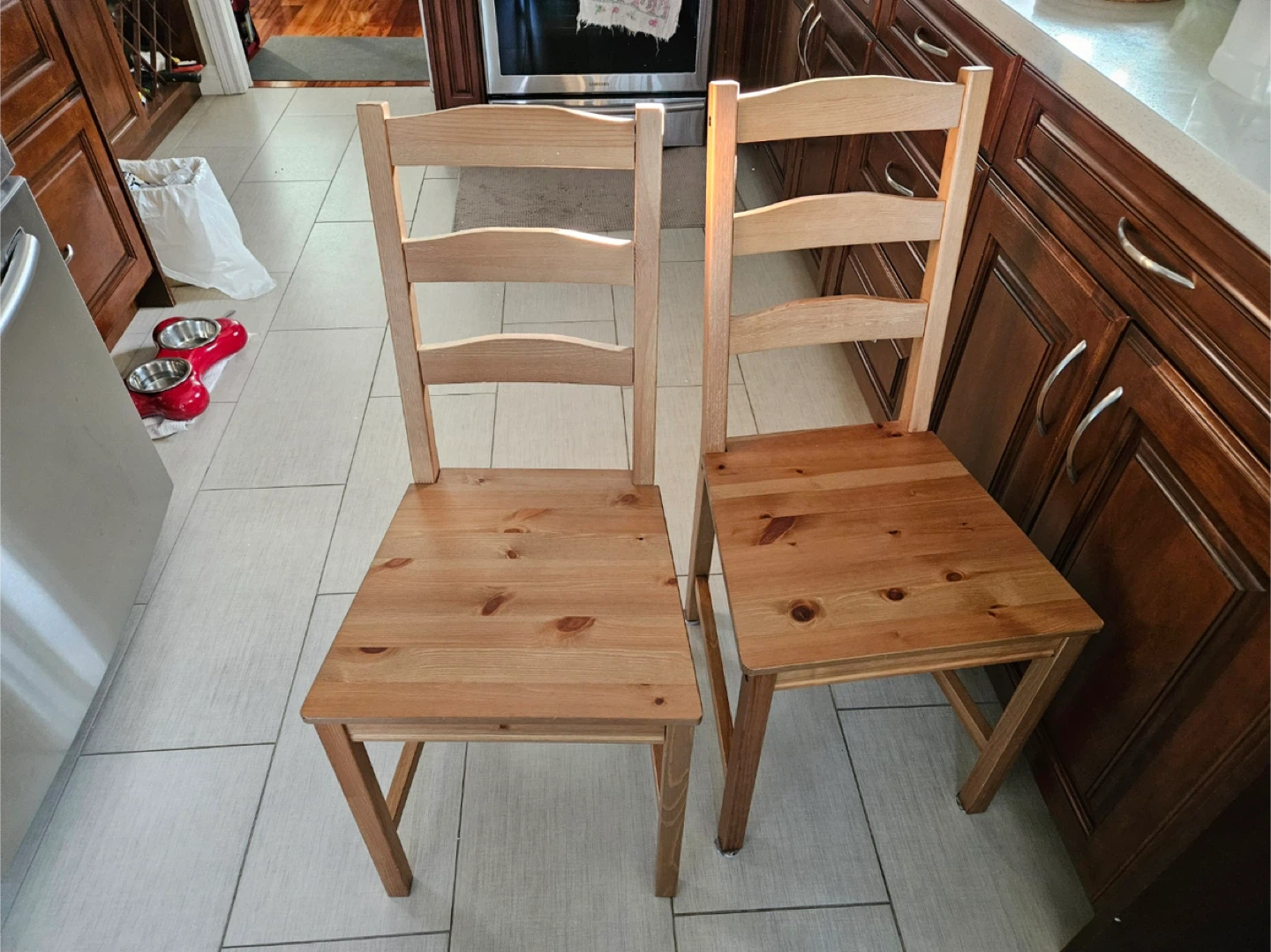 Solid Wood Chair and Table Set - photo 2