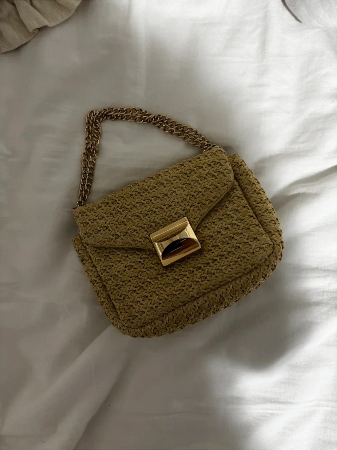 H&M Woven Shoulder Bag with Gold Chain
