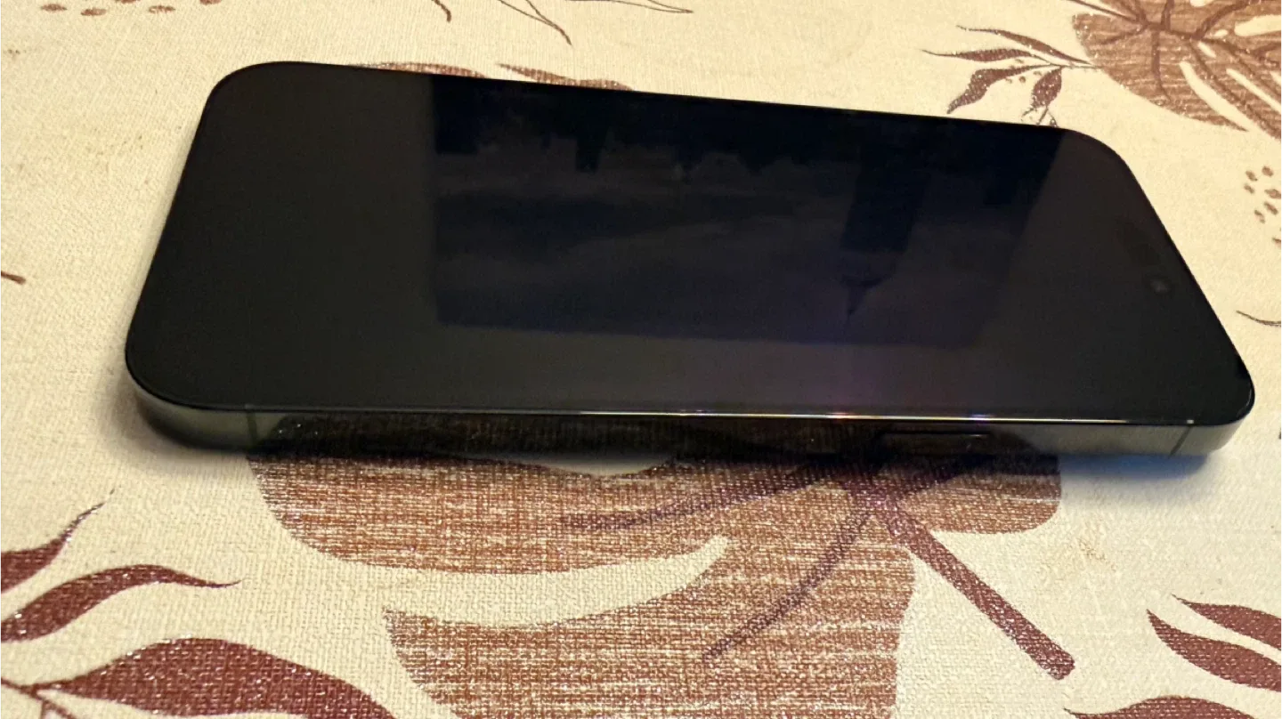 Apple iPhone 14 Pro Max image indicator(6)