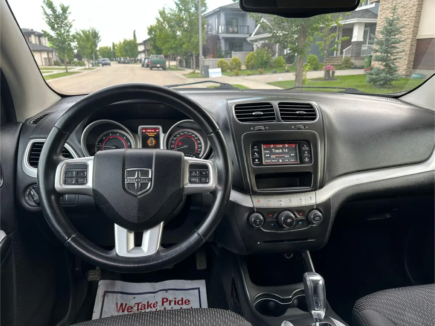 Black Dodge Journey image indicator(8)