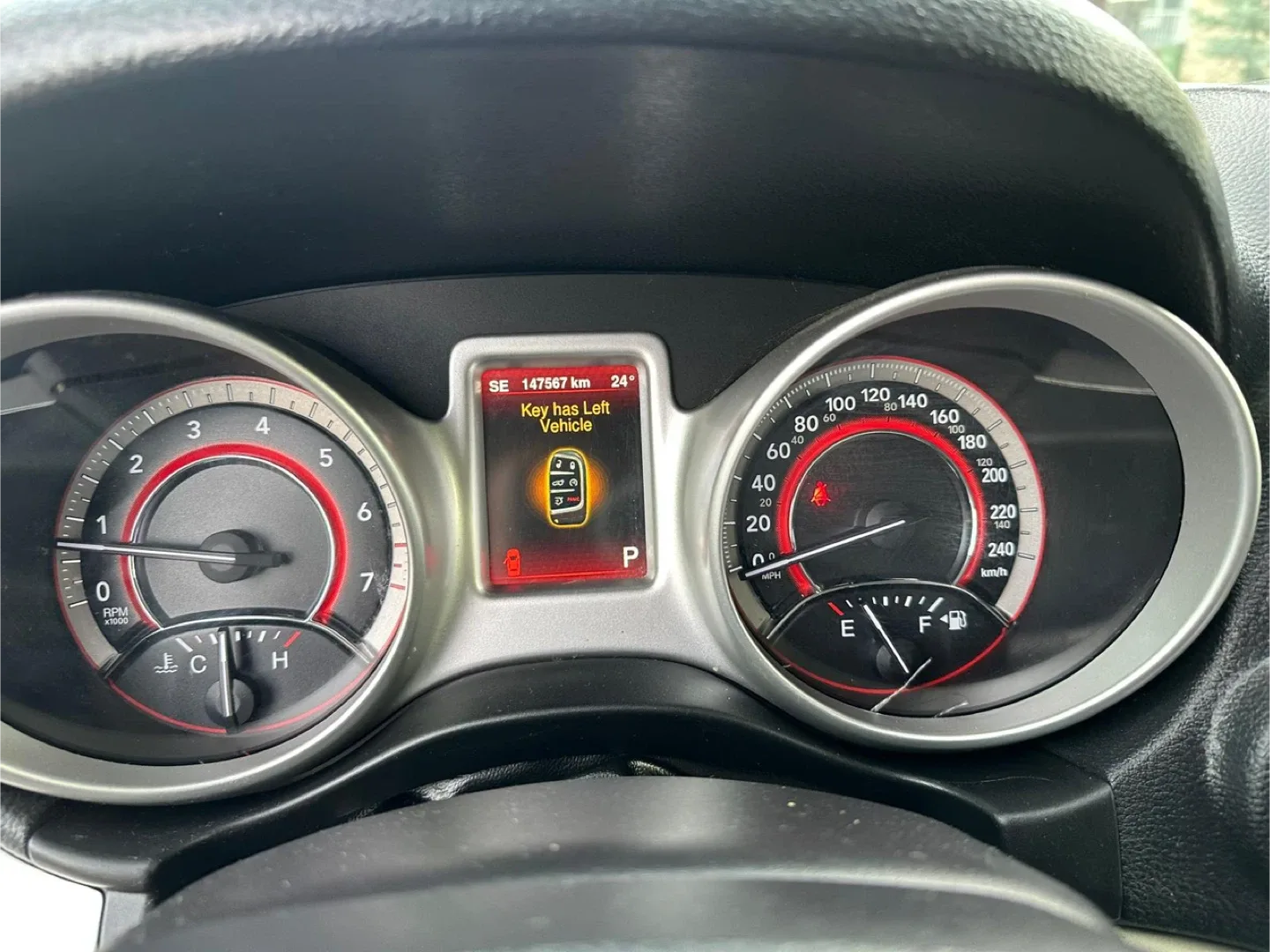 Black Dodge Journey image indicator(9)