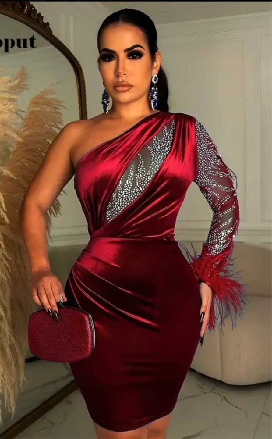 Beautiful Women's Dresses Brand New on sale Now image indicator(6)