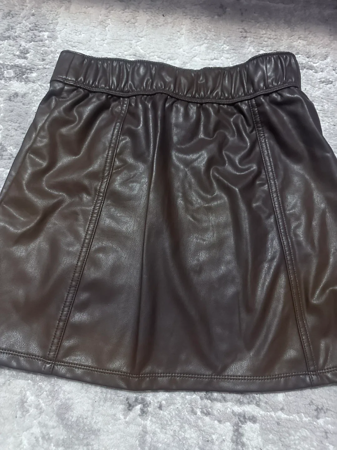 Abercrombie Kids Faux Leather Skirt - Size 13/14 image indicator(3)