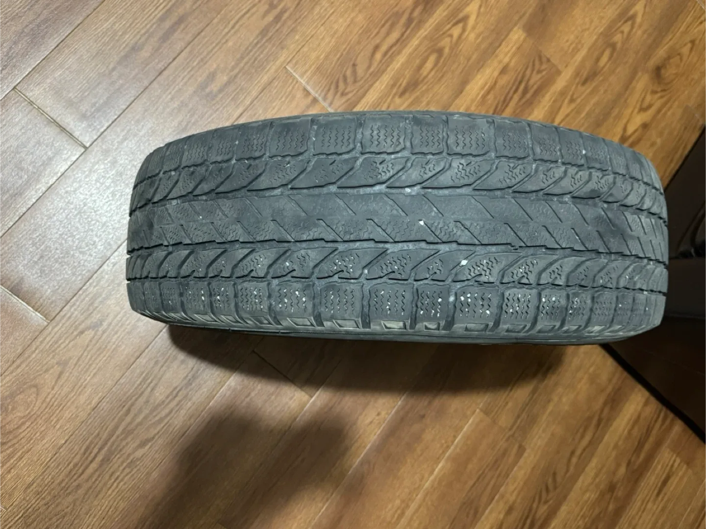 BFGoodrich Winter Tires - 215/70R16 image indicator(4)