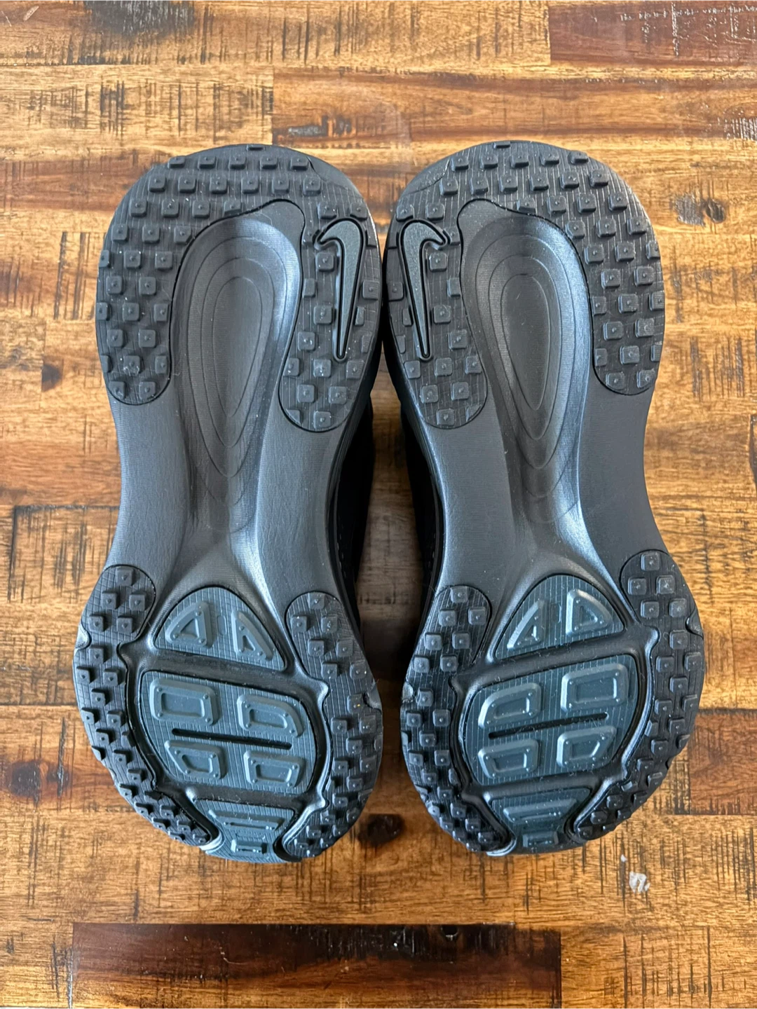 Nike Vomero 18 (Black/Dark Smoke Grey) – Size 11 – Brand New - photo 5