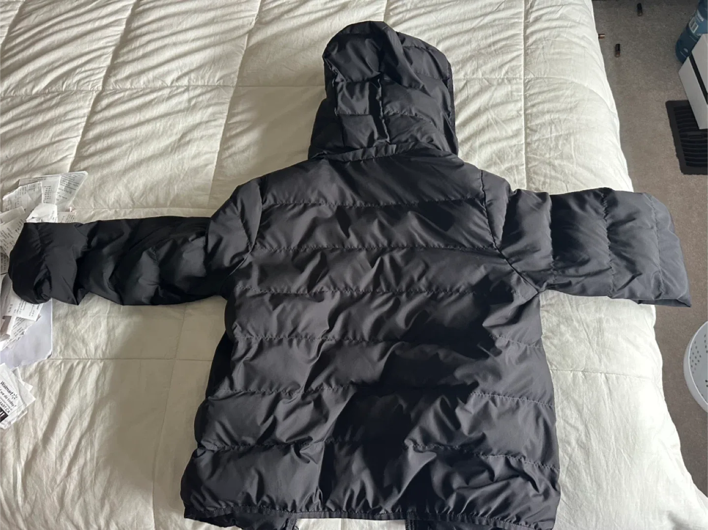 youth unisex Uniqlo Black Puffer Jacket image indicator(2)