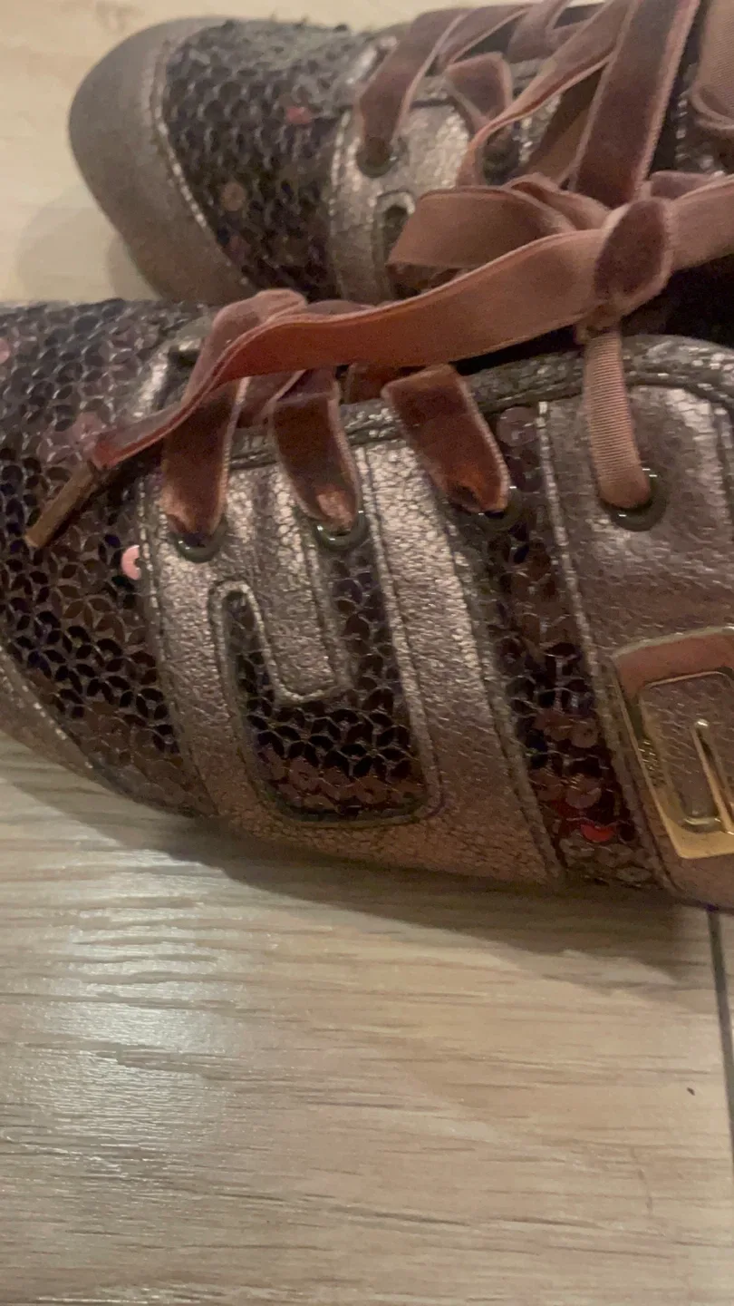 Guess Sequin Sneakers image indicator(2)