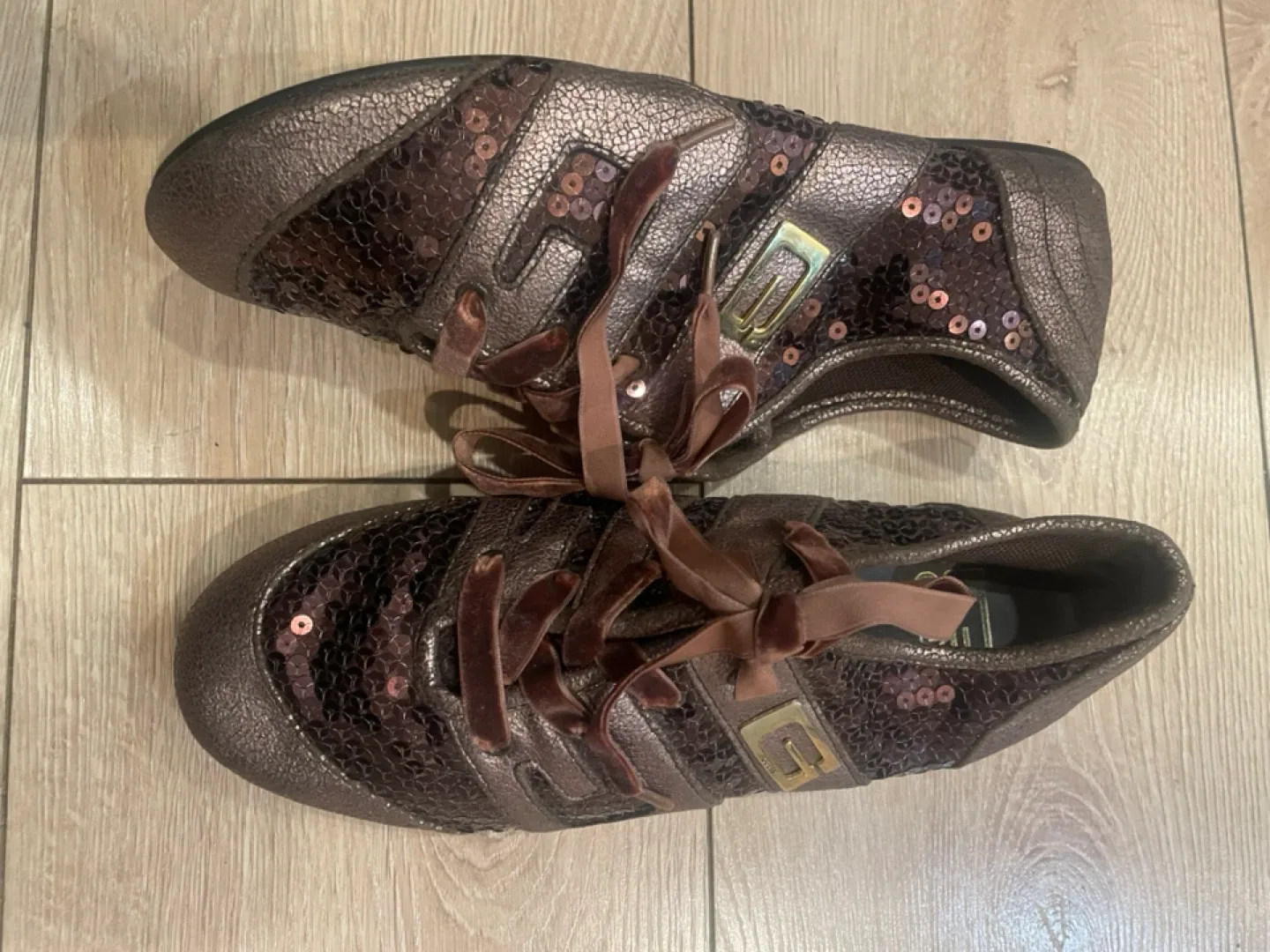 Guess Sequin Sneakers image indicator(4)
