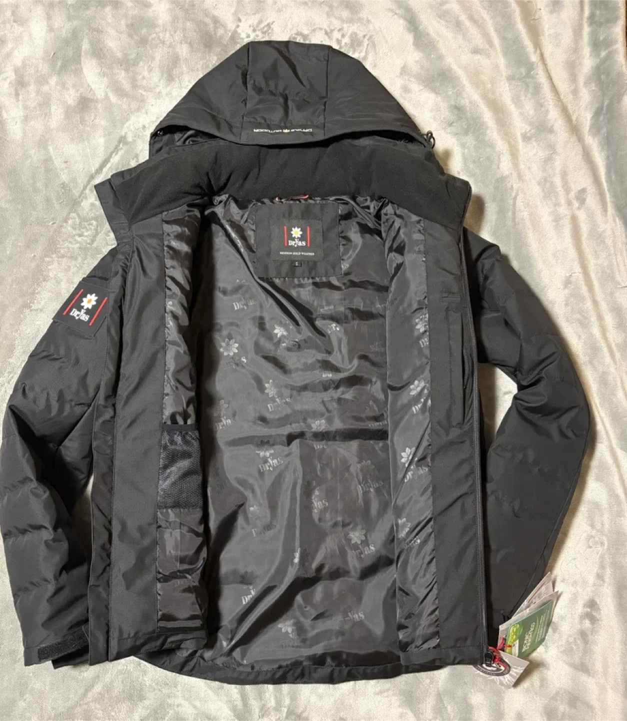 DrYas Brand Men’s Winter Jacket image indicator(4)