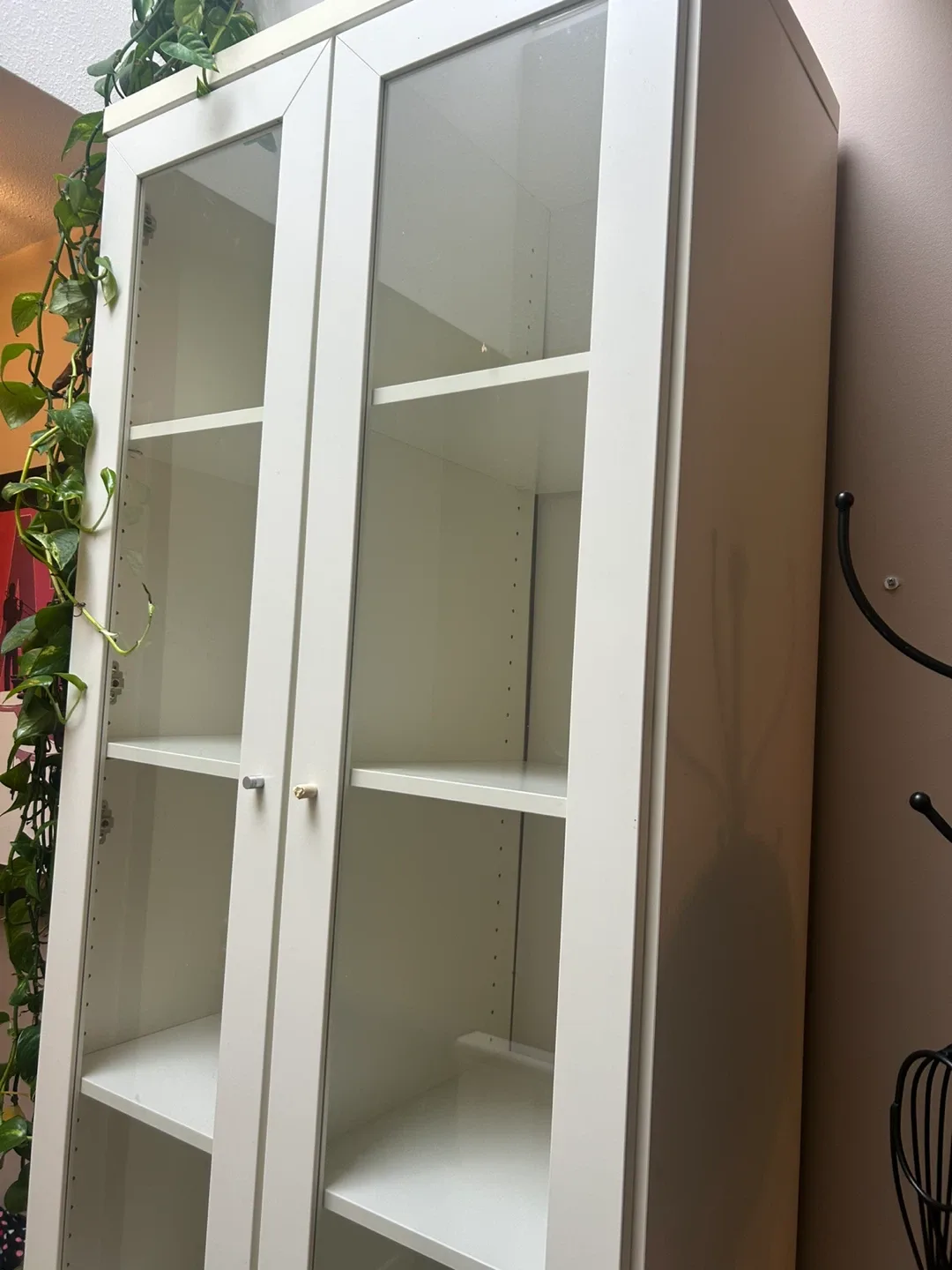 IKEA Billy Bookcase with Glass Doors image indicator(3)