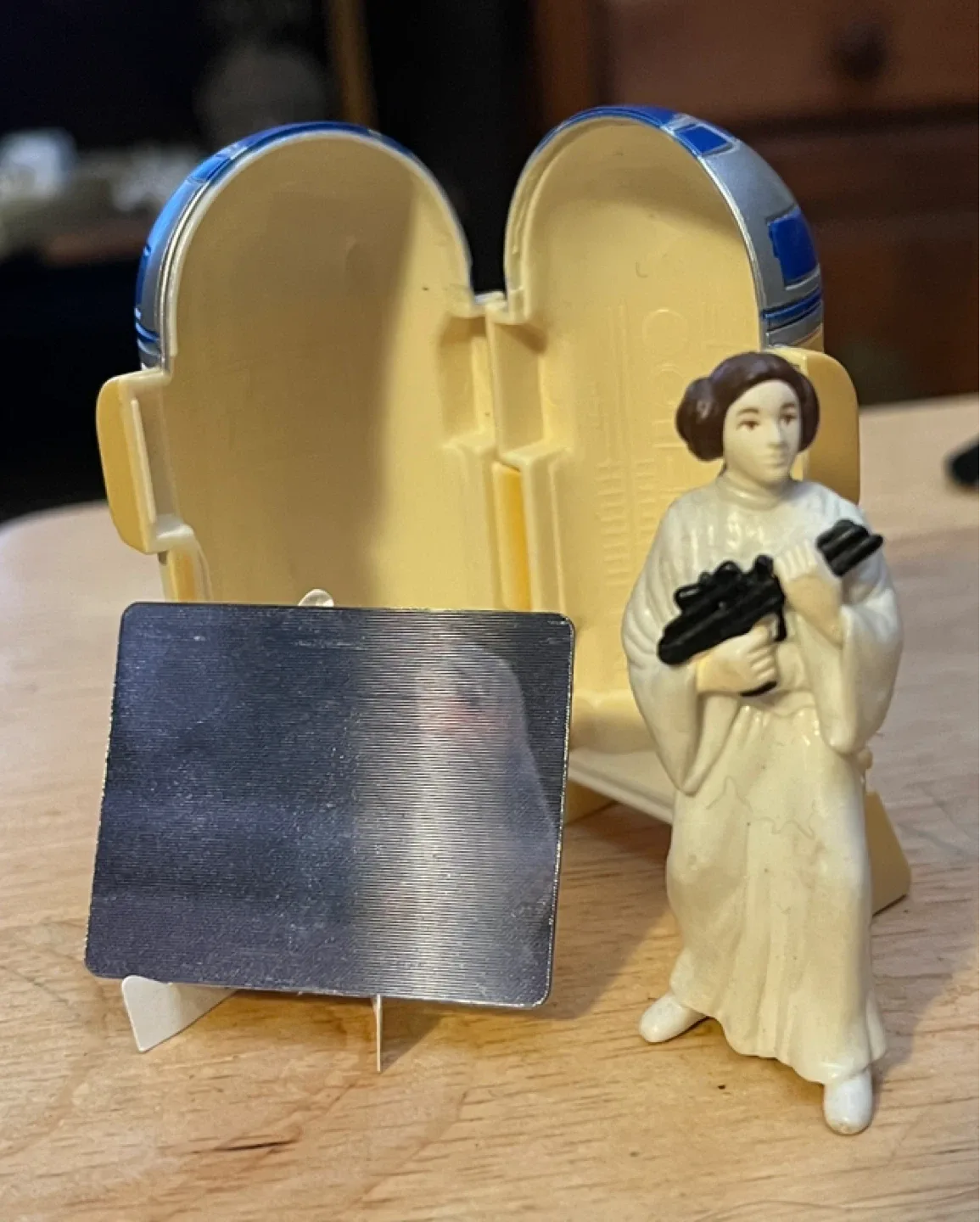 🥕Star Wars R2-D2 & Leia Hologram Taco Bell toy image indicator(5)