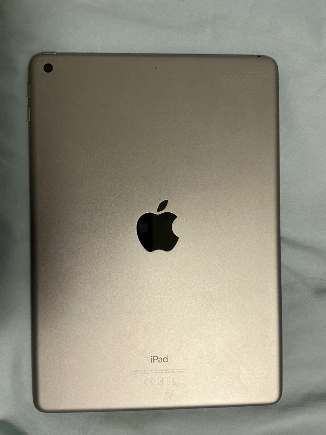 iPad 6th gen, wifi, 128gb storage, 91% battery health