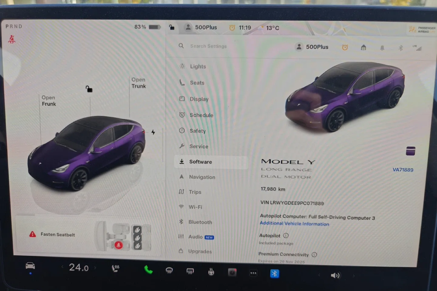 Tesla Model Y - Custom Colour image indicator(6)