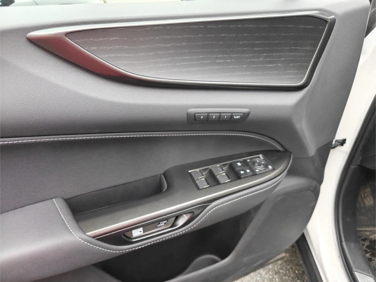 Lexus NX 350 AWD image indicator(4)