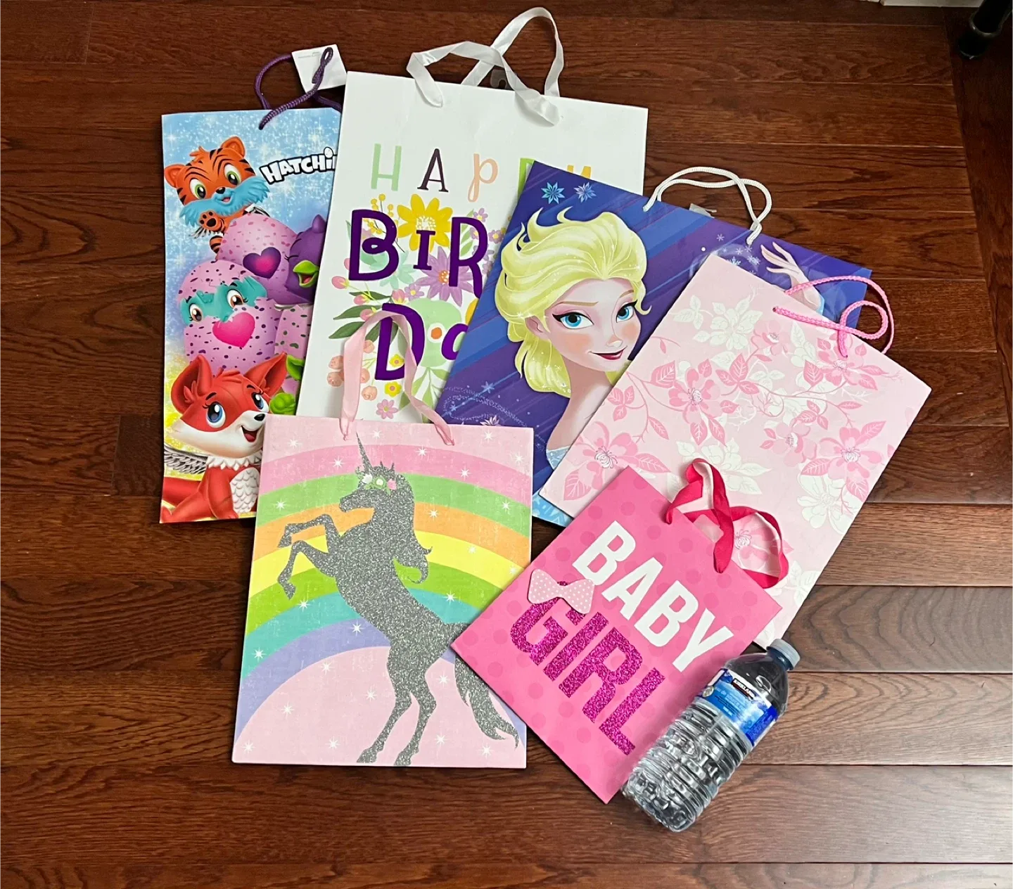 5 gift bags - assorted image indicator(3)