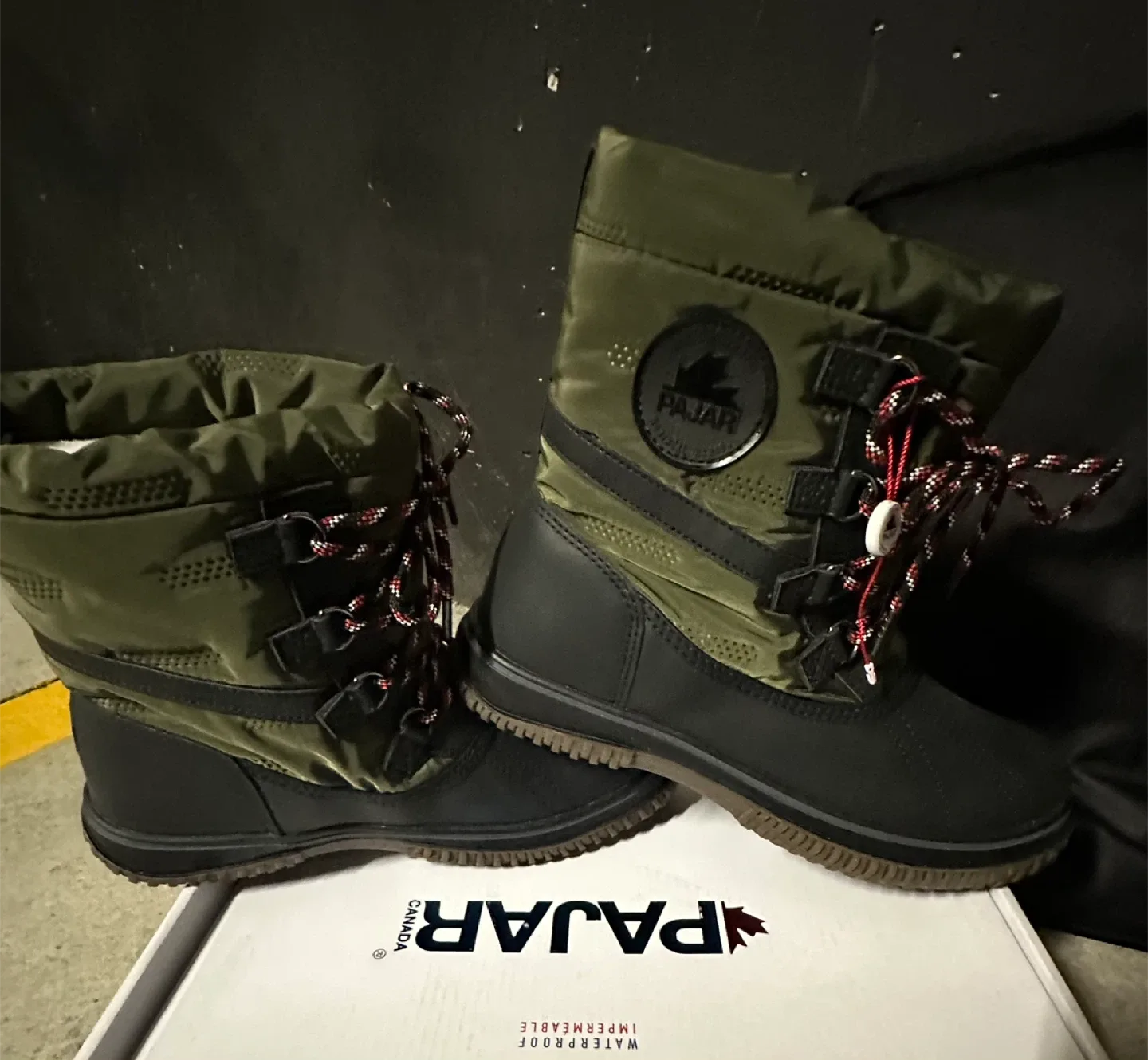 Pajar Waterproof Winter Boots Size 9 image indicator(2)