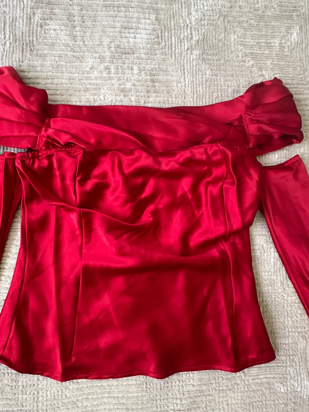 New Fashion Nova Red Satin Off-Shoulder Top - photo 3