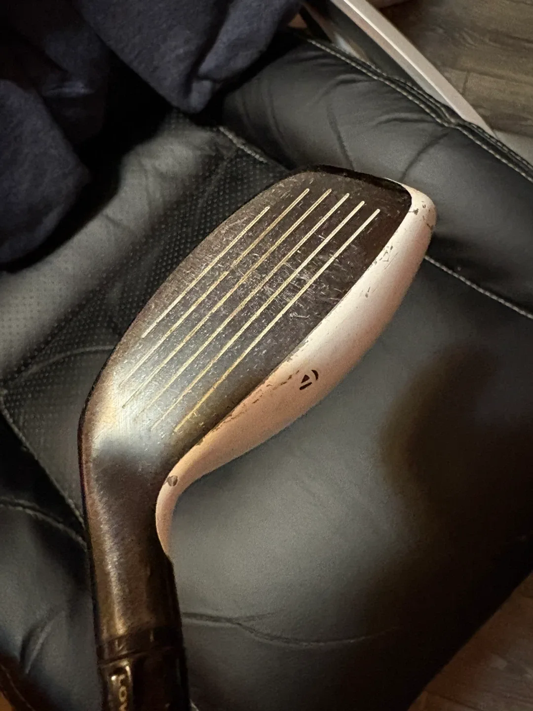 TaylorMade Rescue 3-18 Hybrid Golf Club image indicator(2)