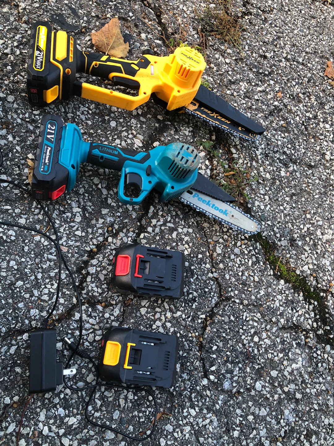 Two Mini Chainsaws - Treexeen & Peektool - photo 4