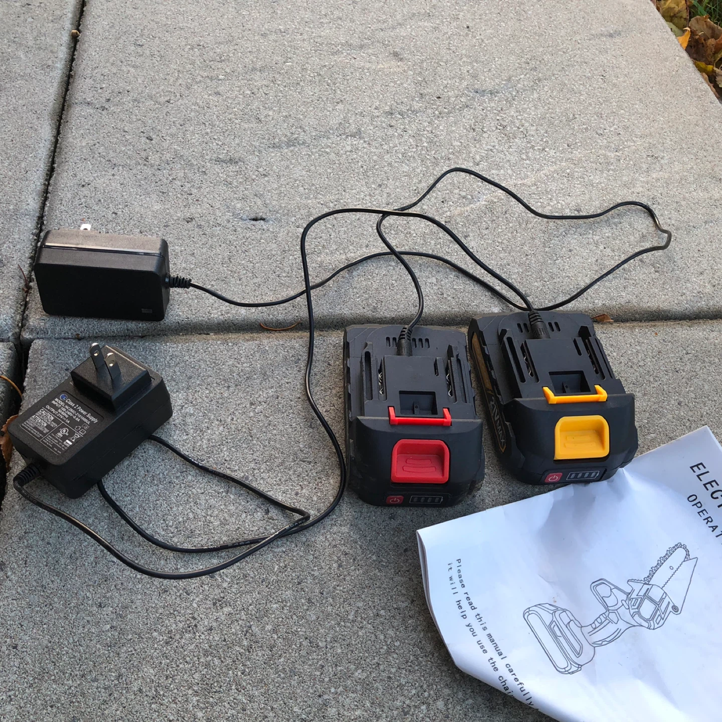 Two Mini Chainsaws - Treexeen & Peektool - photo 2