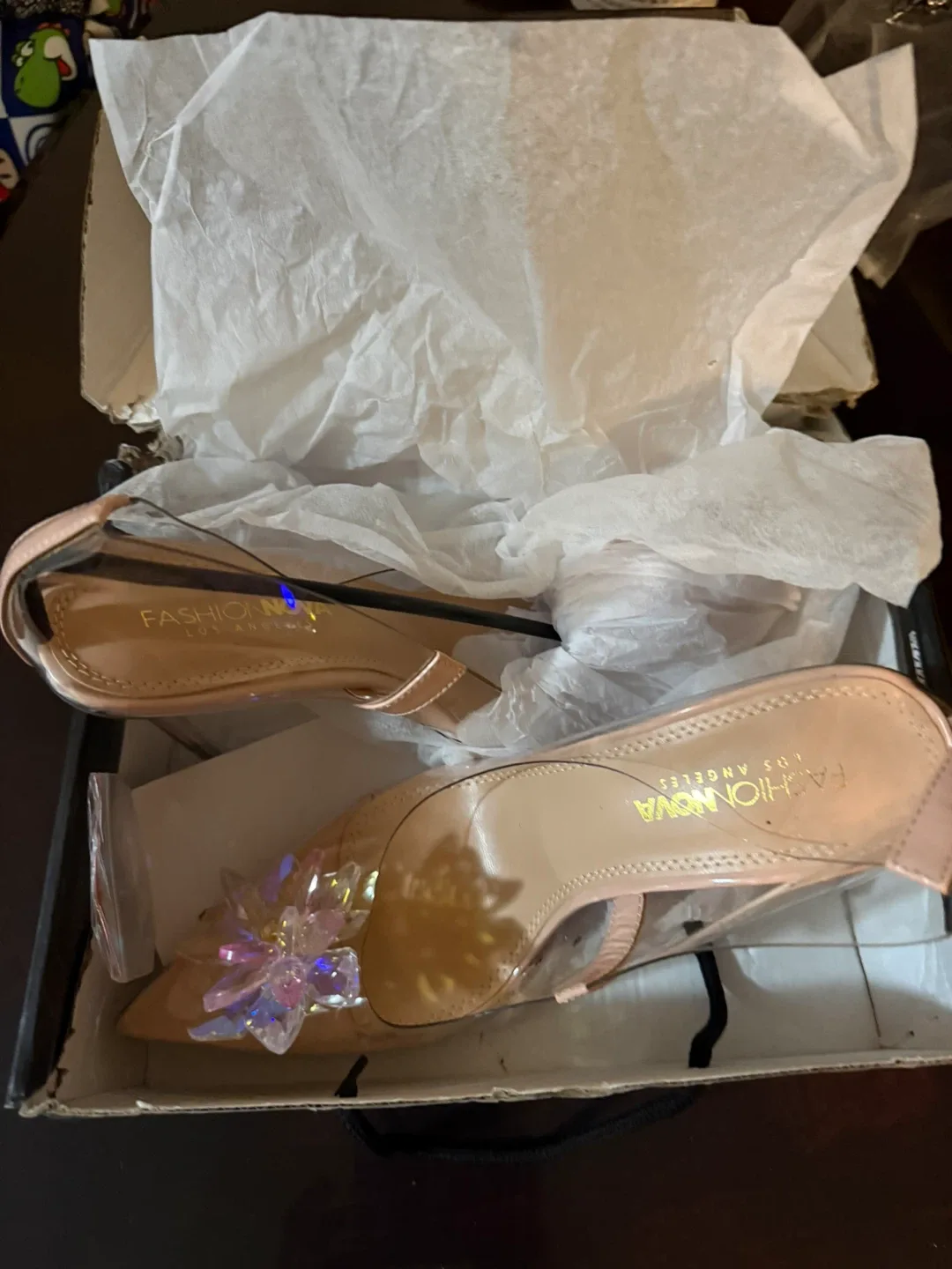 Fashion Nova Heels - Size 6 image indicator(5)