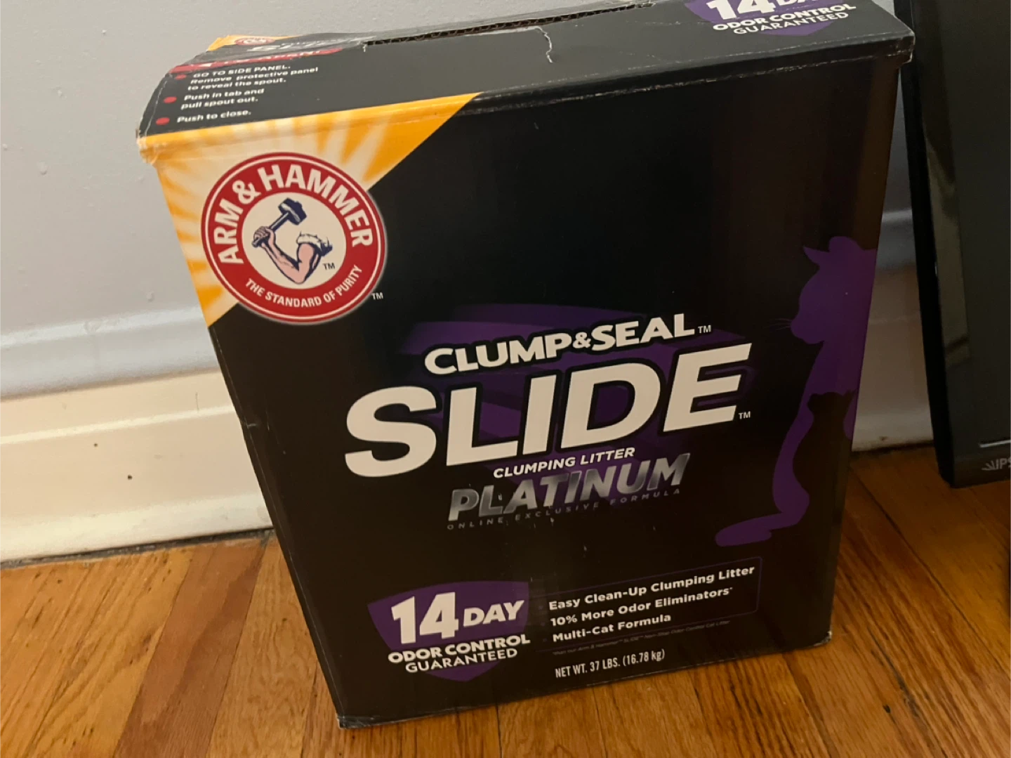 Arm & Hammer Clump & Seal Platinum Litter