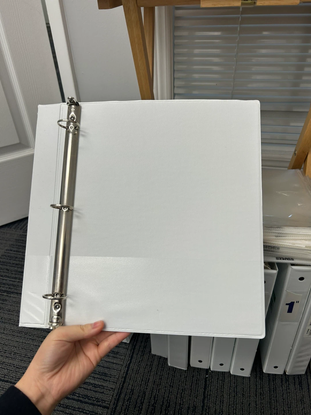 Staples 1" Red & White Binders + Sheet Protectors - photo 2