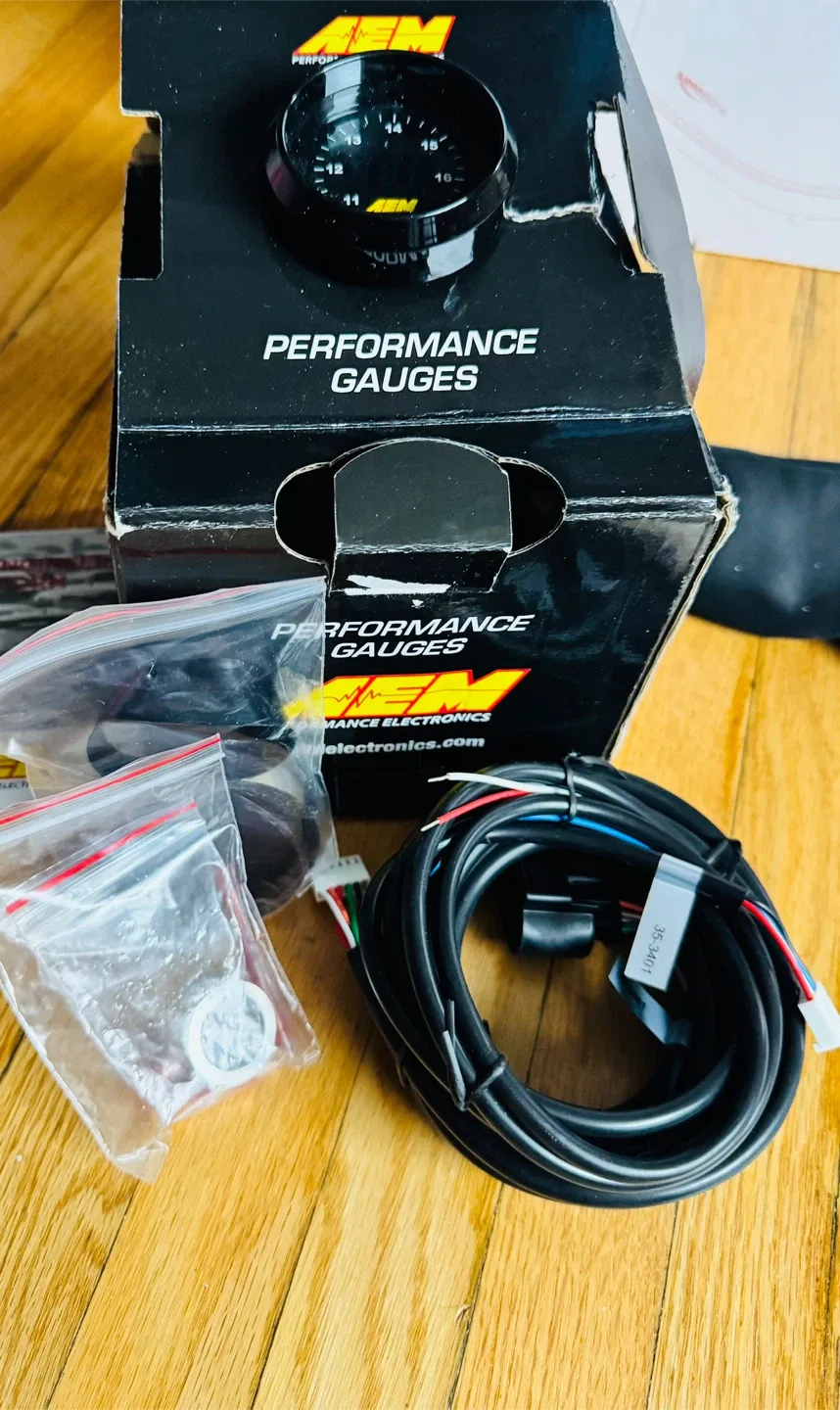 AEM 30-4110NS Digital Wideband UEGO Gauge - New in Box thumbnail