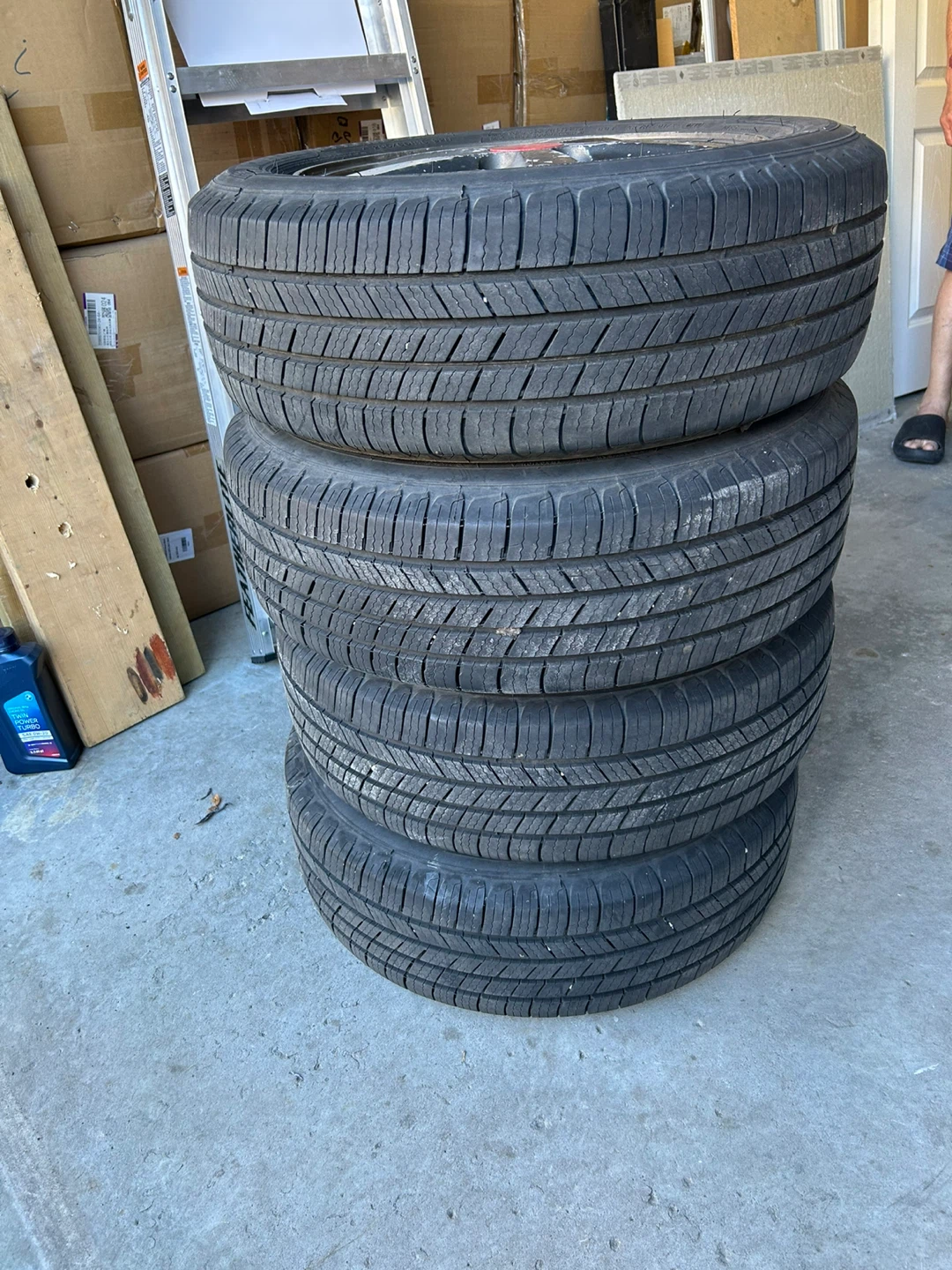Michelin 205/60R16 Tires with rims- Set of 4