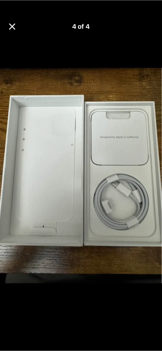 iPhone 14 Midnight - Like New! image indicator(3)