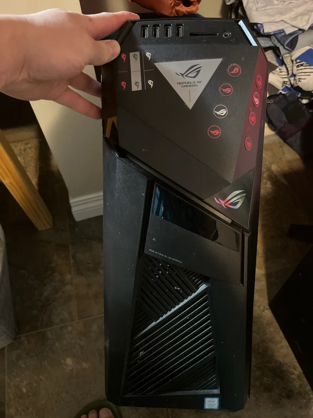 ASUS ROG Republic of Gamers PC Tower image indicator(3)