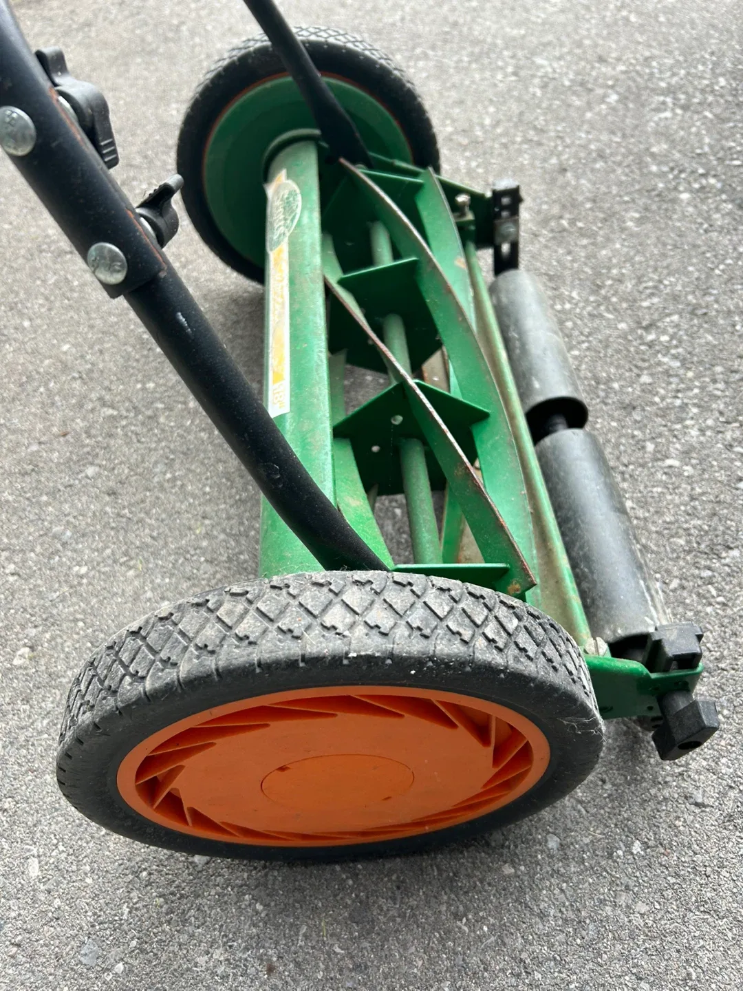 Scotts Suprema 18" Reel Mower image indicator(4)