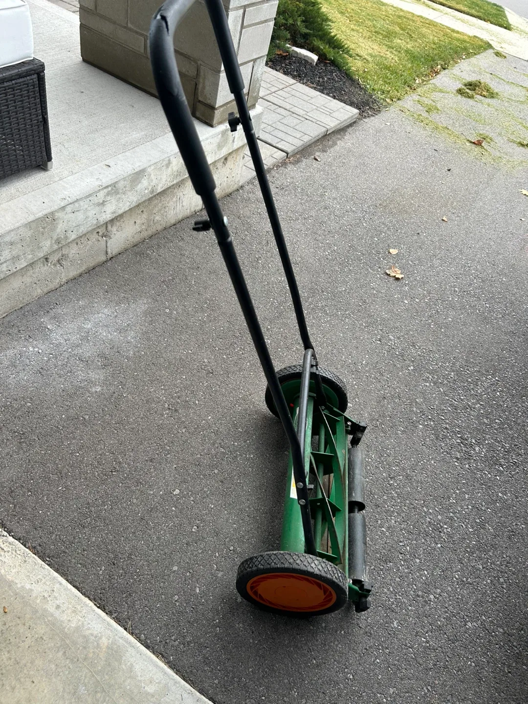 Scotts Suprema 18" Reel Mower image indicator(5)