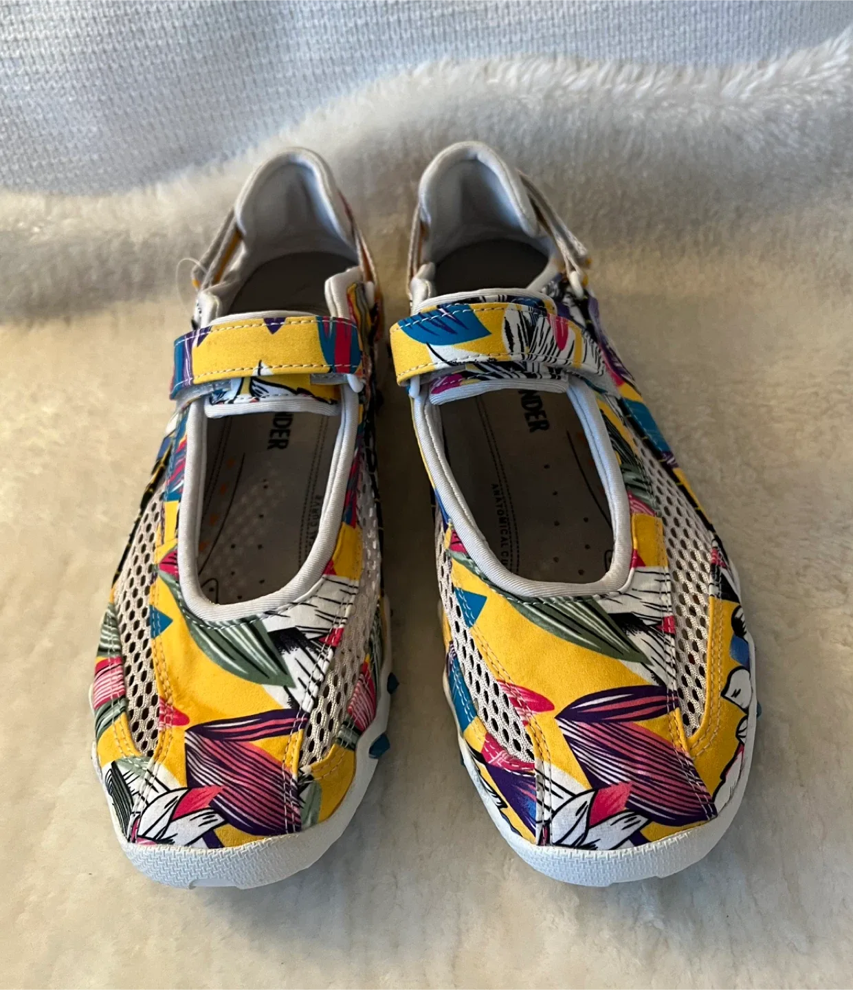 New Allrounder By Mephisto Floral Sneakers Women US Size 10.5 image indicator(9)