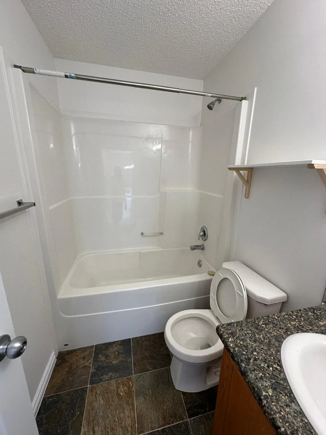 Room available for rent image indicator(3)