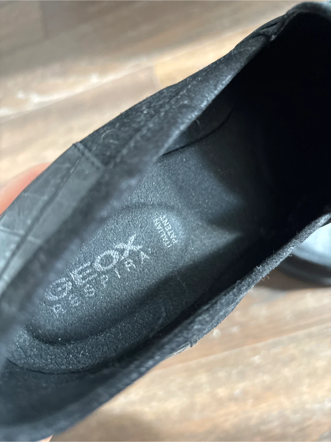 Geox Black Leather Loafers, Size 9- Brand New - photo 4
