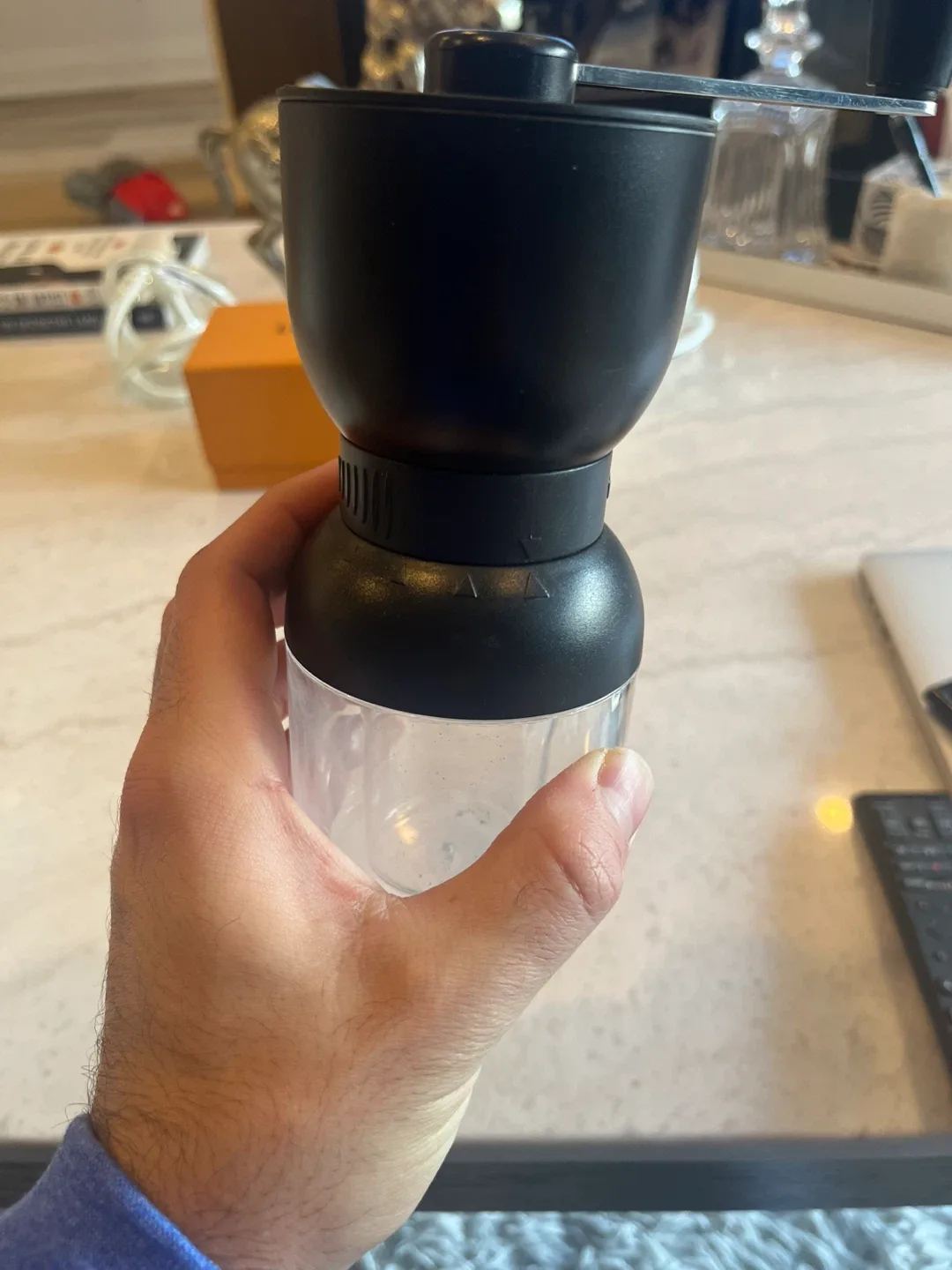 Manual Coffee Grinder - Black image indicator(2)