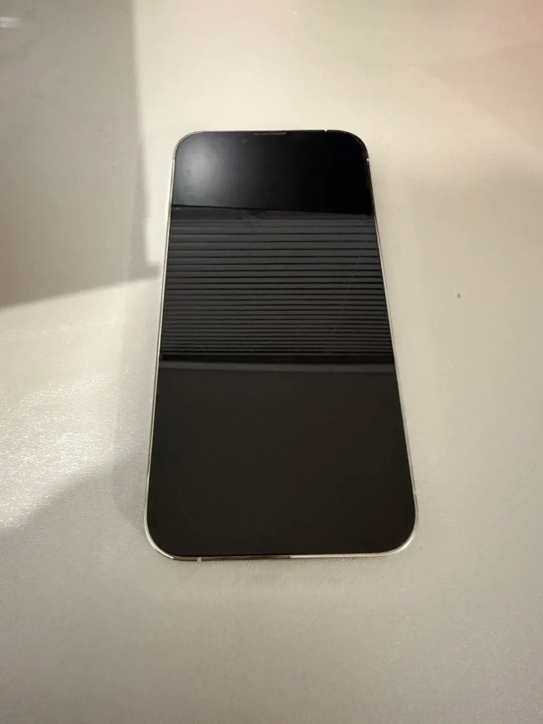 iPhone 13 Pro - Silver image indicator(2)