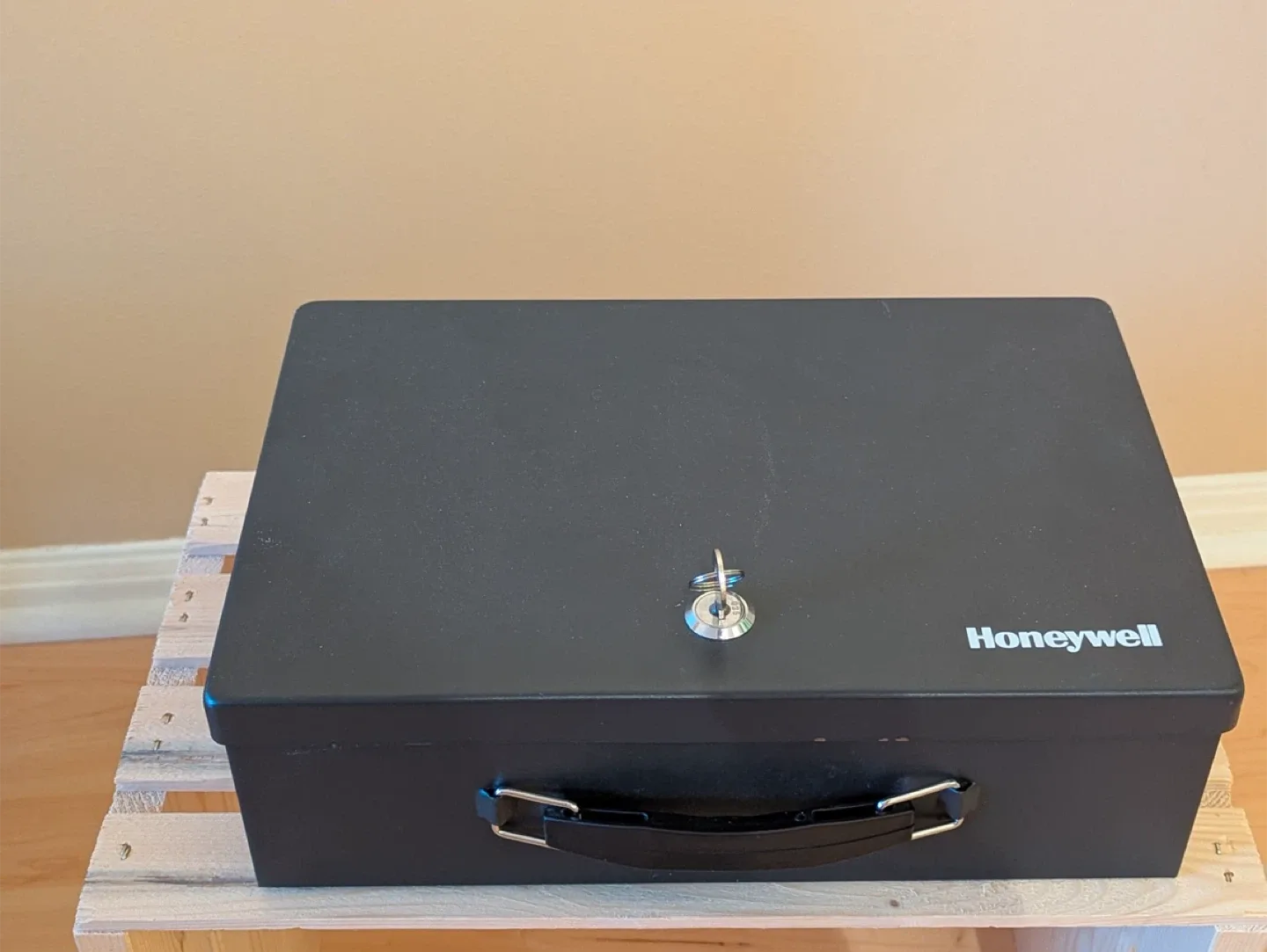 Honeywell Steel Security Box image indicator(3)