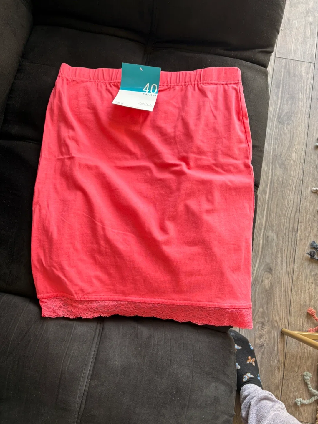 Brand newMarina Skirt, Size 40, Pink image indicator(2)