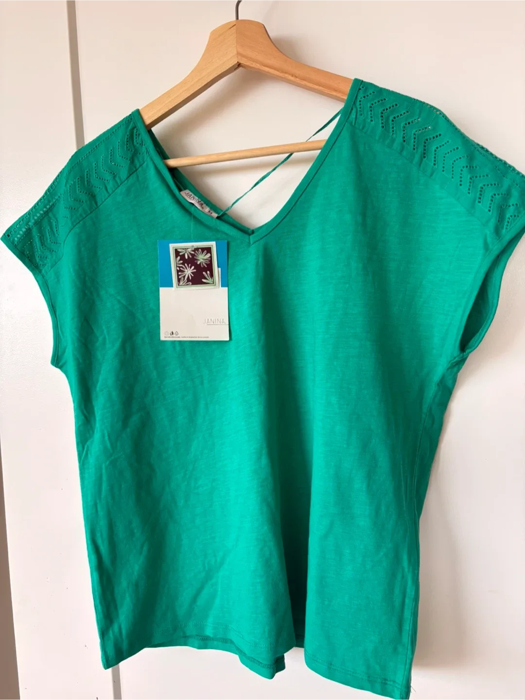 Brand new Green Top - Size M thumbnail