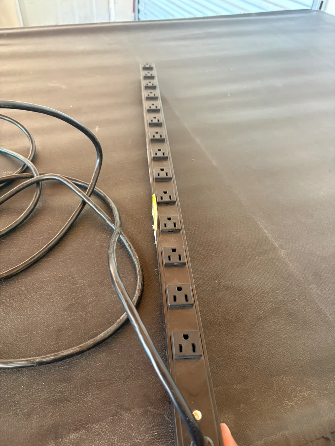 Power Strip Surge Protector - photo 2